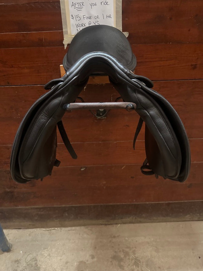 17.5in Kent and masters s series low wither saddle