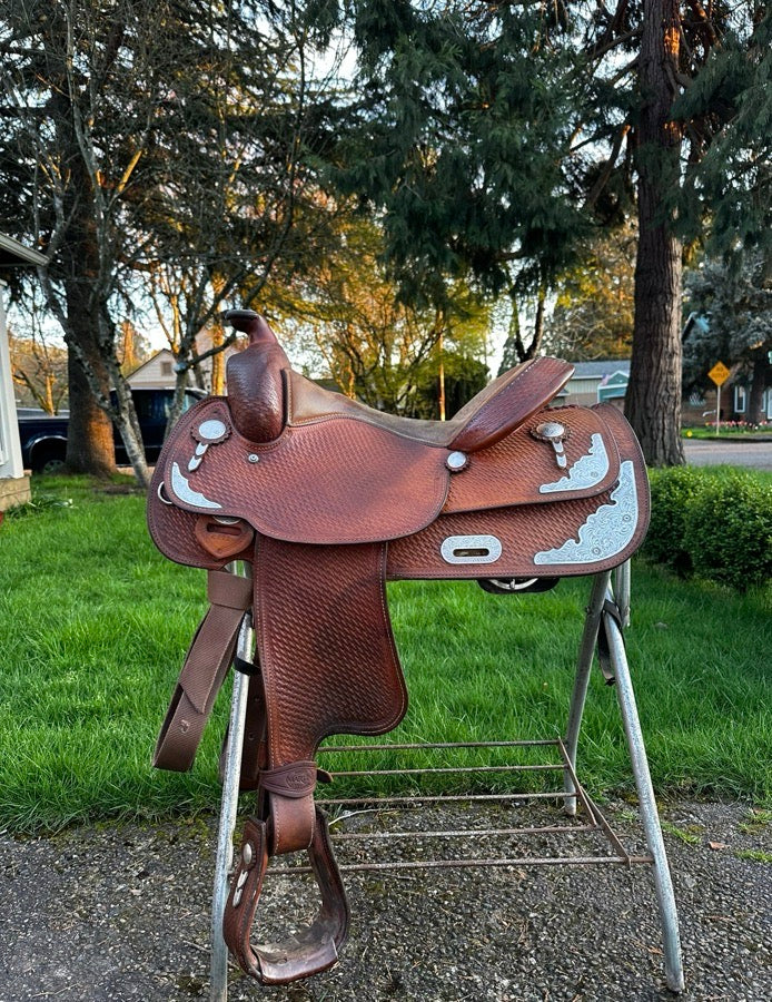 Crates Equiation Show Saddle
