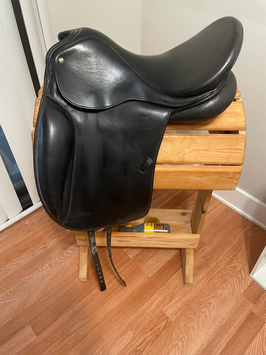 M. TOULOUSE 17.5” M. Toulouse Dressage Saddle