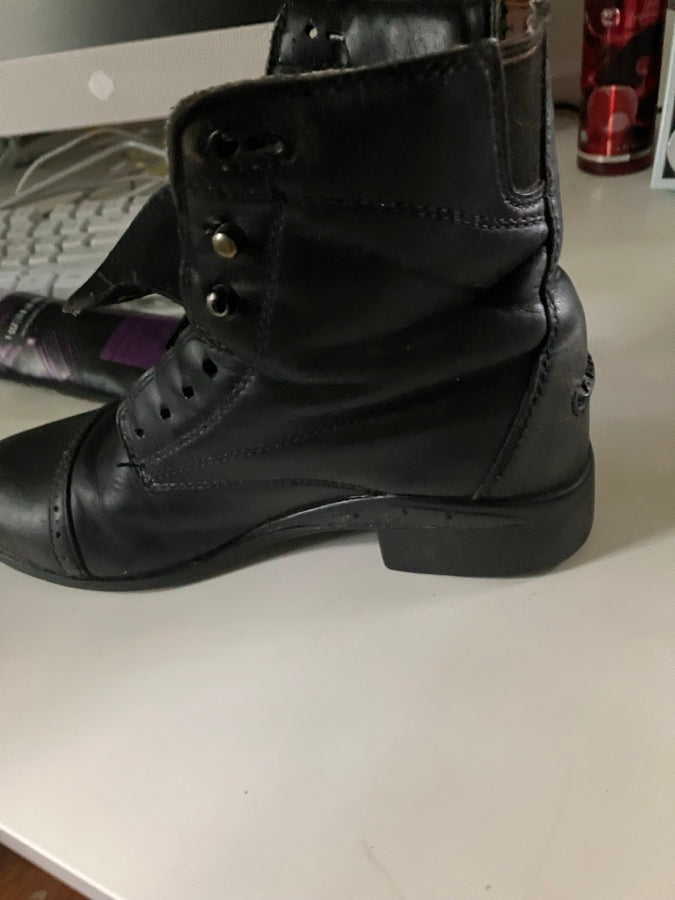ARIAT Ariat kids black paddock boots size 1 laced (4)