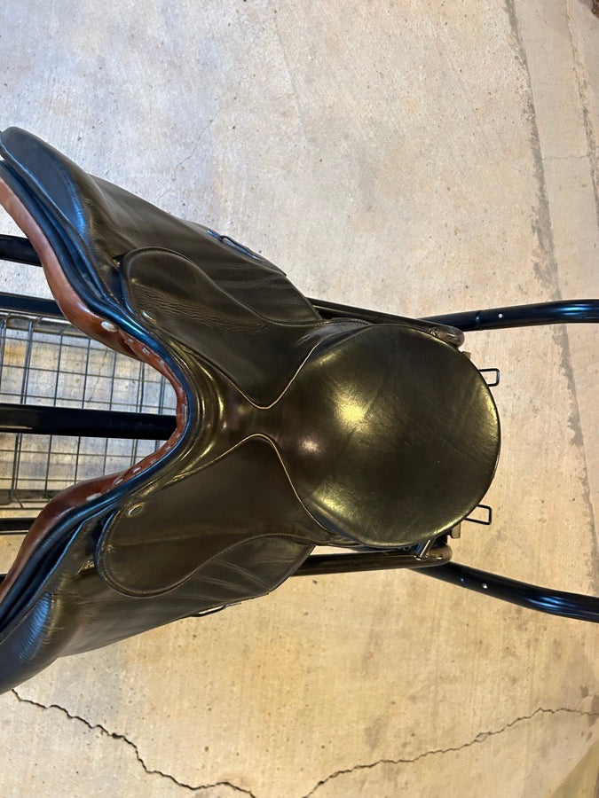 STUBBEN Stubben Dressage saddle (2)