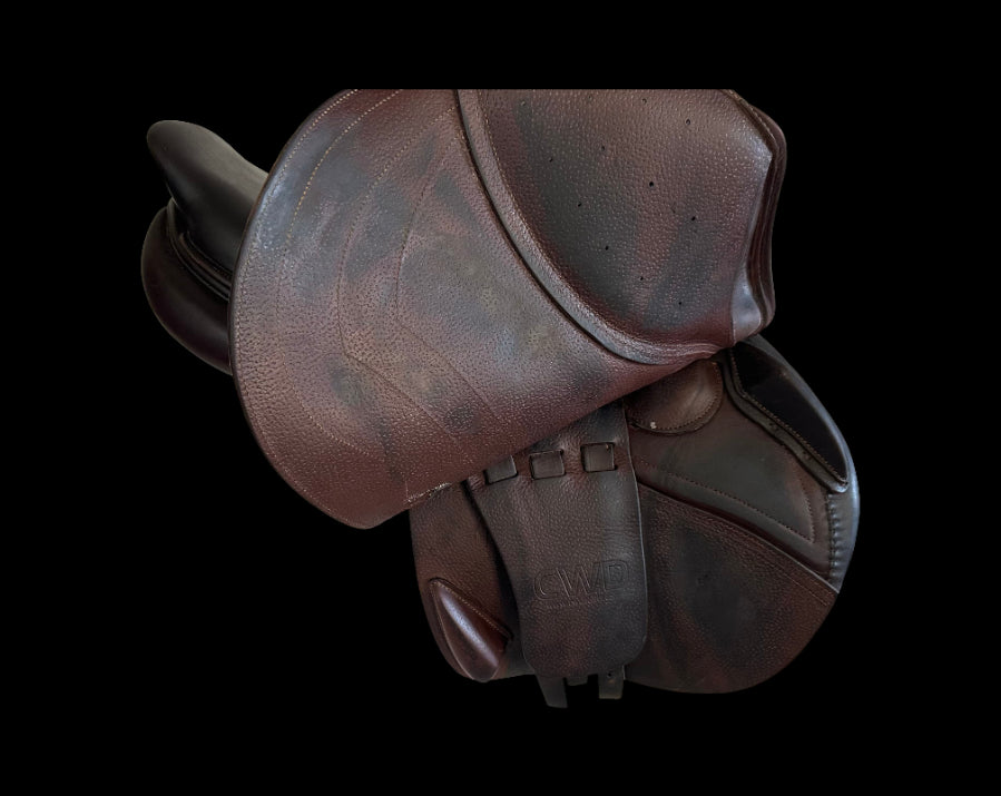 CWD Hunter/Jumper SE02 | 17.5" | 3C Flaps