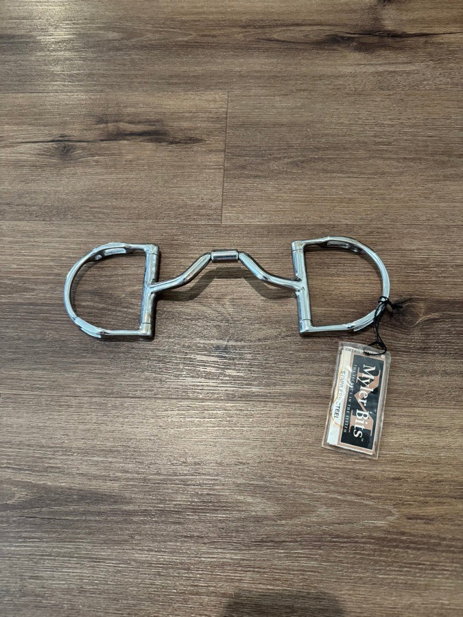 NWT Myler Ported Barrel D Ring w/Hooks. Size 5 1/4"