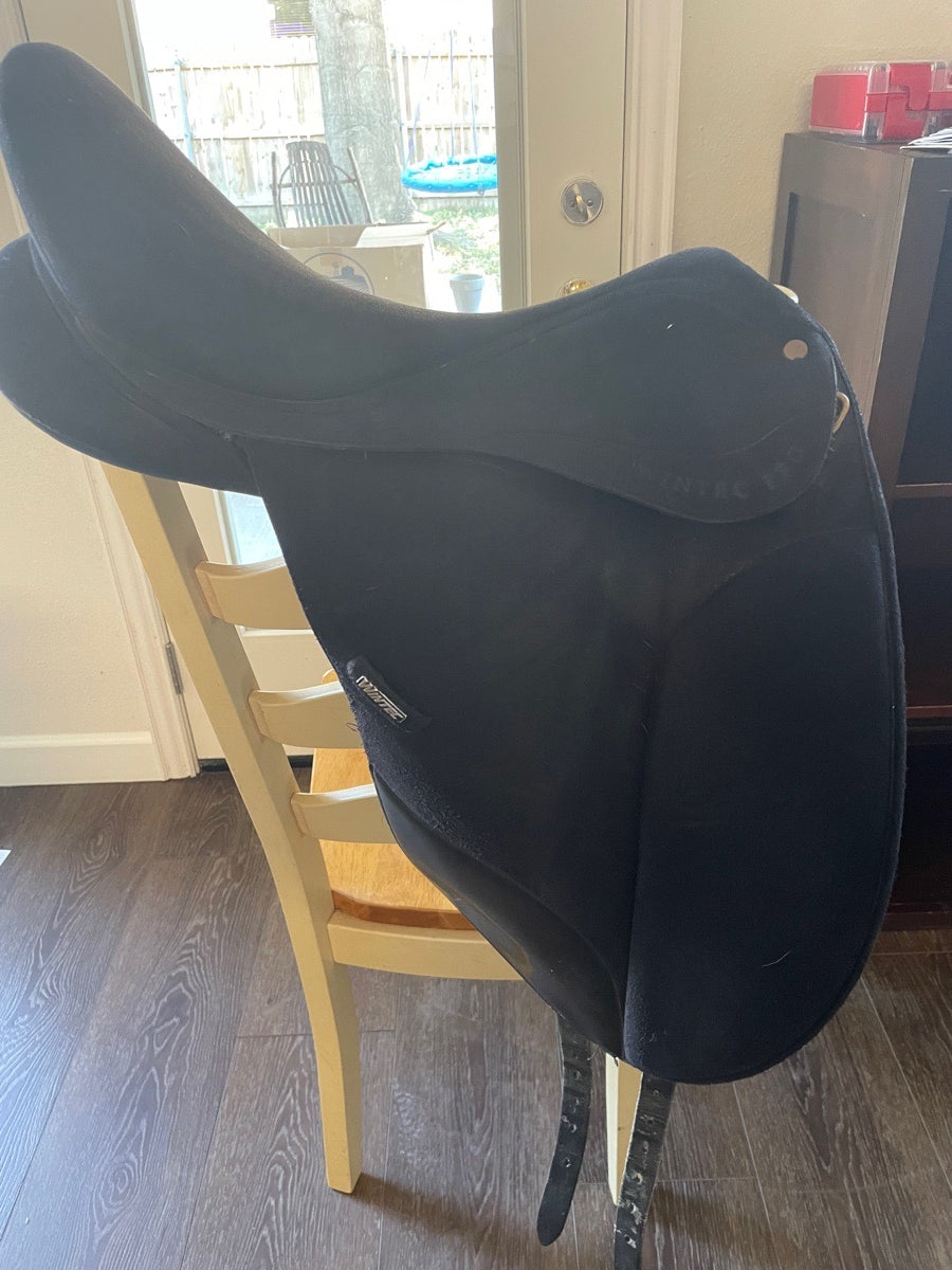 Wintec dressage saddle