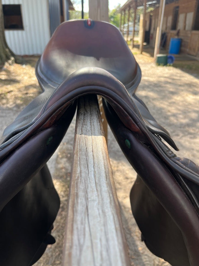 Equipe Special One Jump Saddle - 17.5”