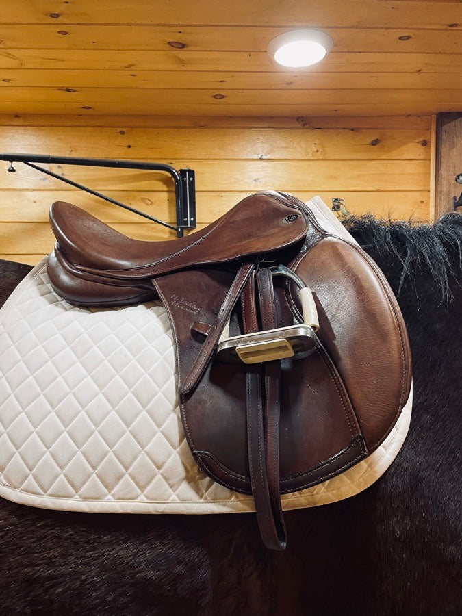 M.TOULOUSE 17 inch M. Toulouse all purpose saddle (2)