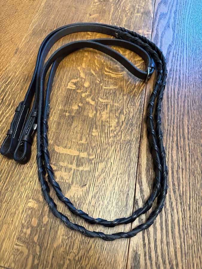 Laced reins