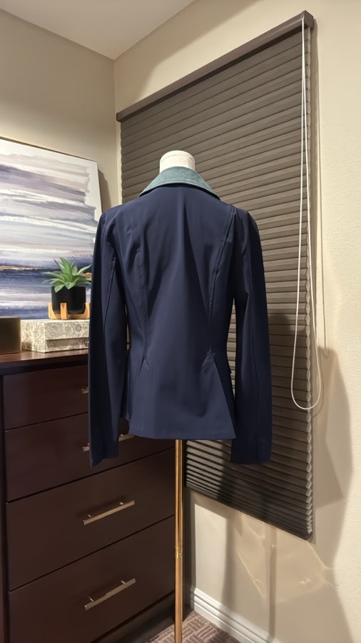 Arista Limited Edition Show Coat. Navy w/faux suede green collar. Size L