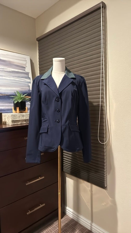Arista Limited Edition Show Coat. Navy w/faux suede green collar. Size L