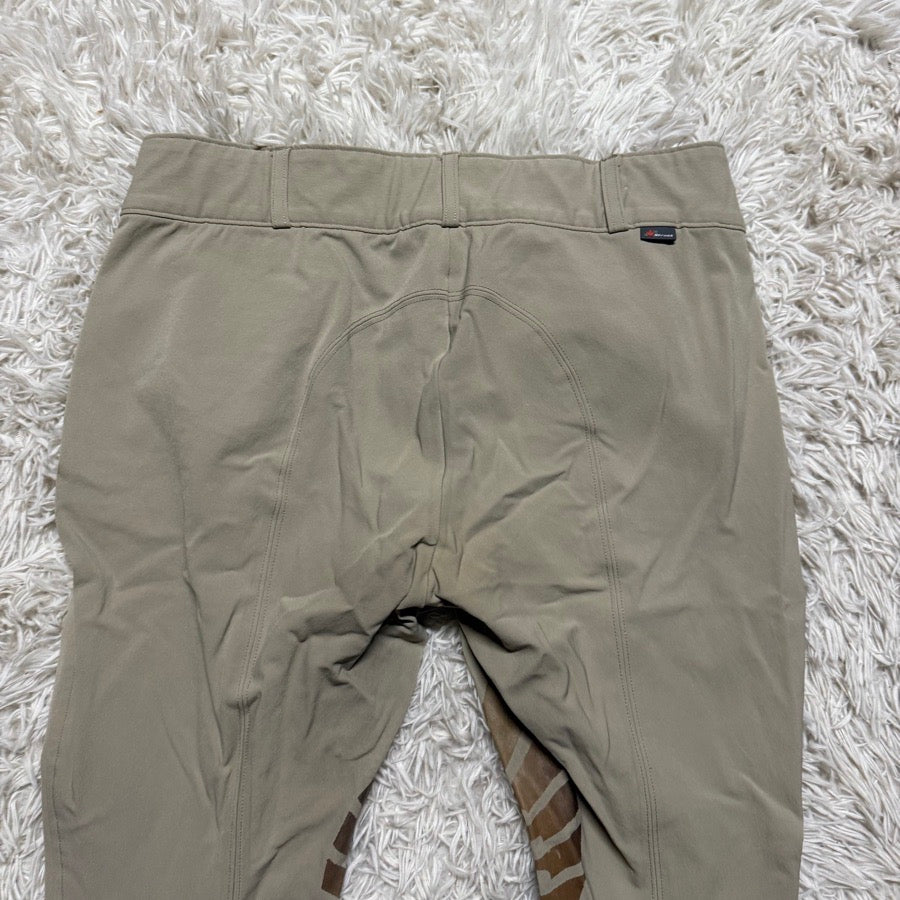 Women’s Size 34 Tan Struck Knee Patch Horseback Riding Breeches. Good Condition.