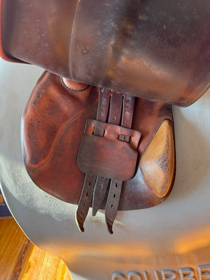 HERMES 17” Hermes Essentielle Saddle - Full Buffalo (3)