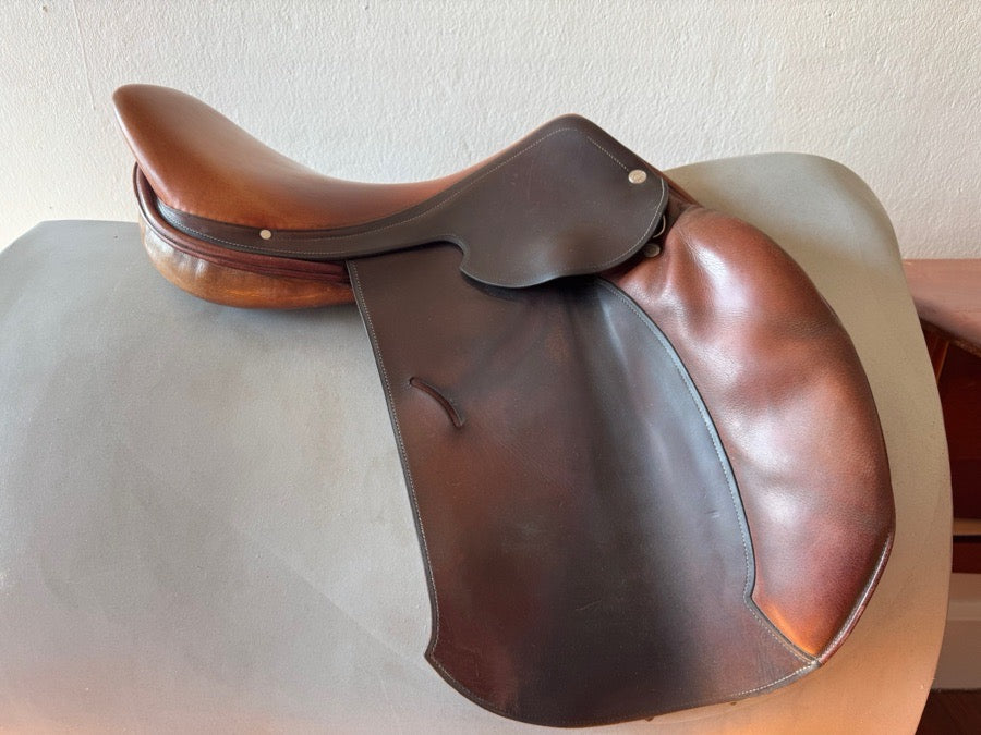 HERMES 17” Hermes Essentielle Saddle - Full Buffalo (8)