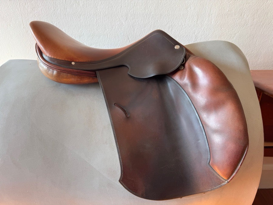 HERMES 17” Hermes Essentielle Saddle - Full Buffalo (6)