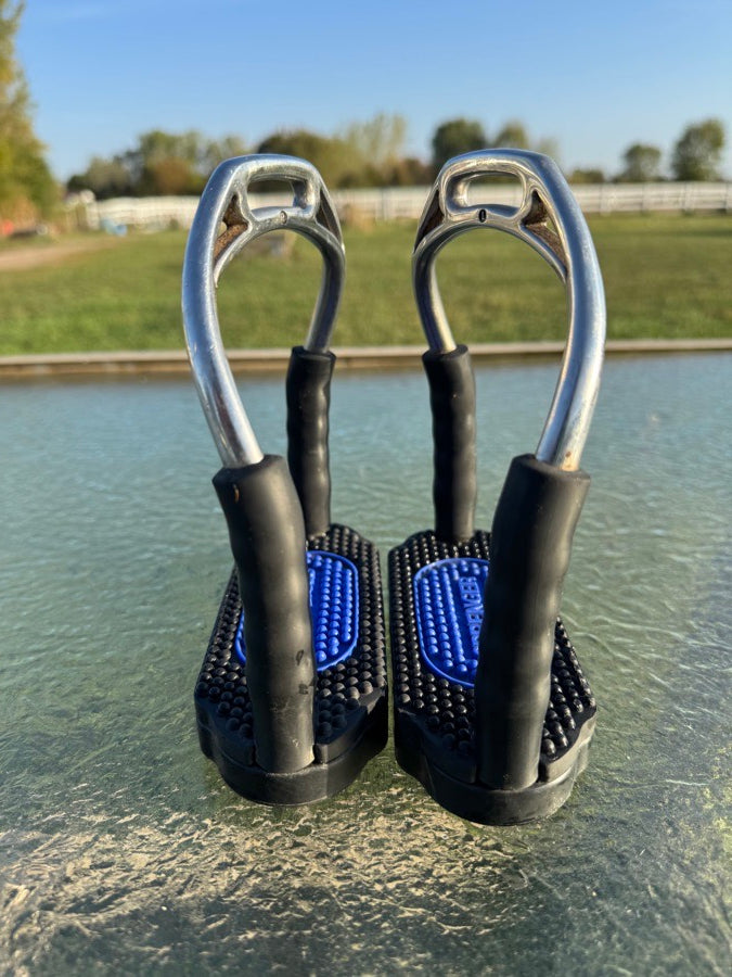 HERM SPRENGER Herm Sprenger 4-F Bow Balance Stirrup Irons (2)