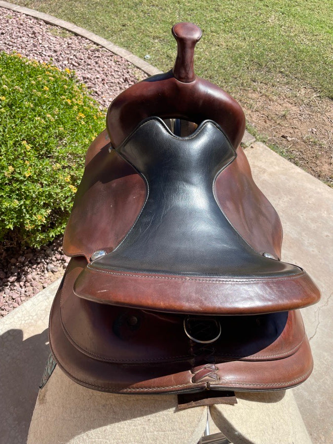 Other Circle Y 16” Arabian Tree Western Saddle (4)