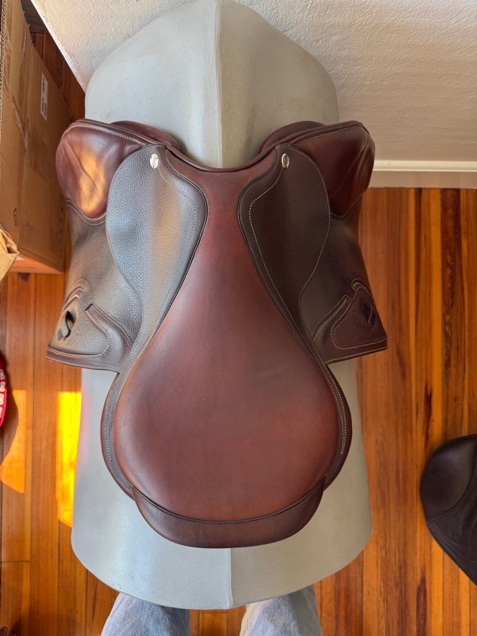 CWD 17.5” CWD Hunter 2Gs Saddle - 2019 - 3L - MINT! (7)