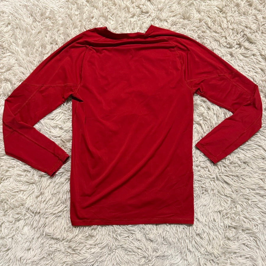Women’s Medium Red DSG Long Sleeve Horseback Riding Sunshirt. Good Condition.