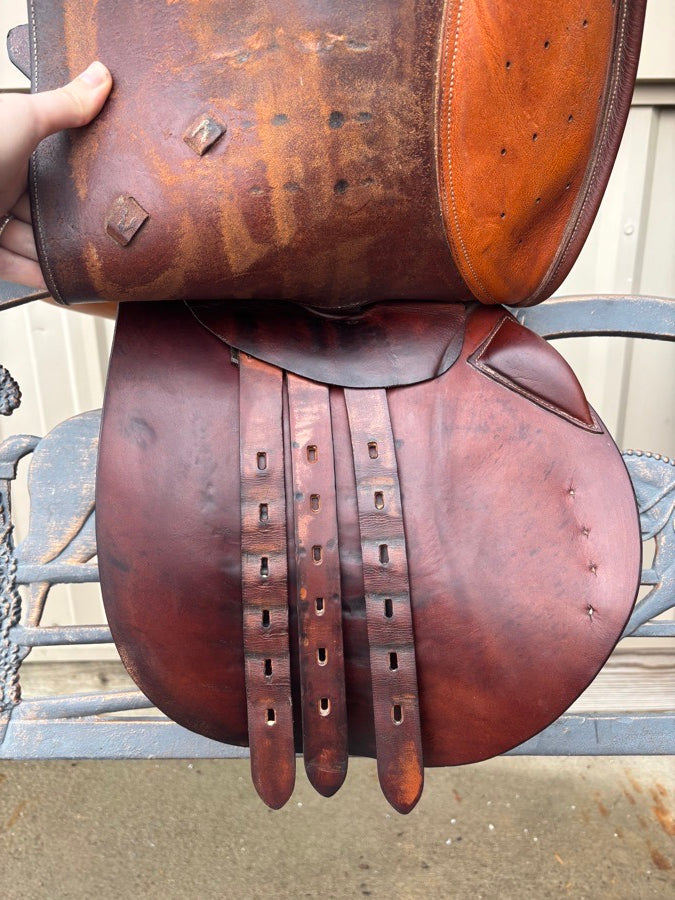 Other Harry Dabbs 17” English Saddle for Sale (5)