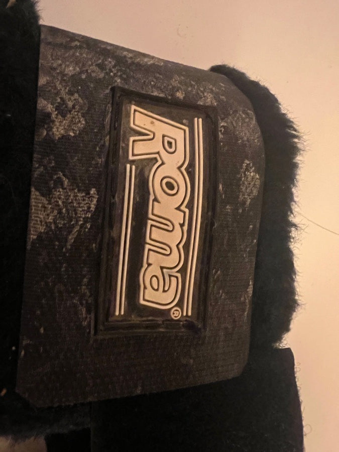 Roma fleece hind boots