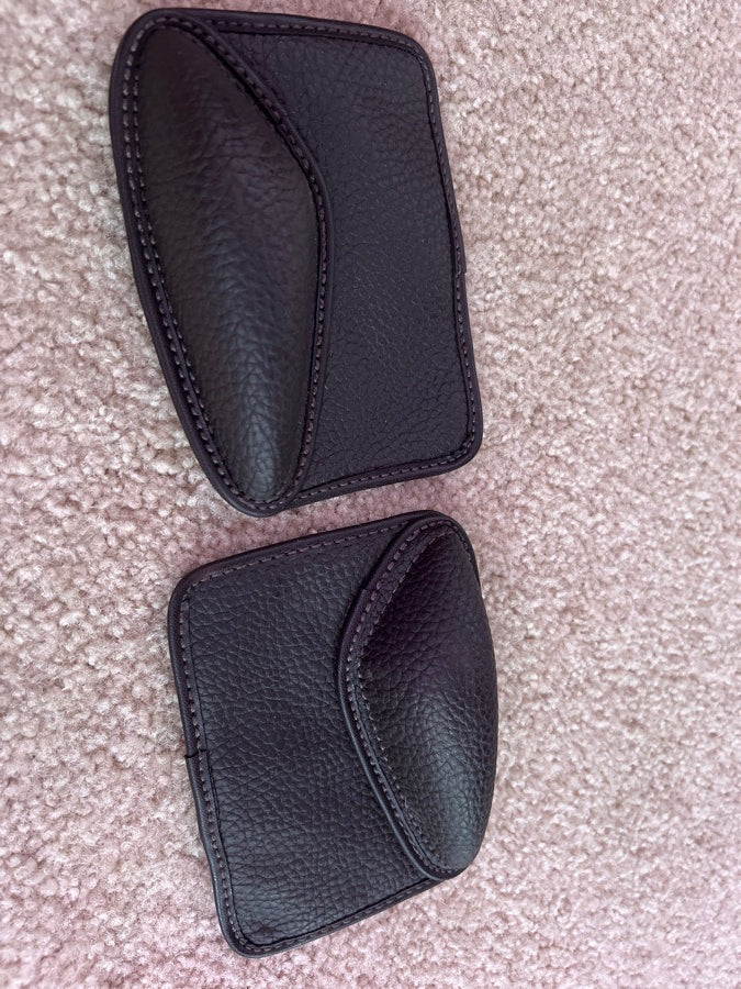 Saddle knee blocks