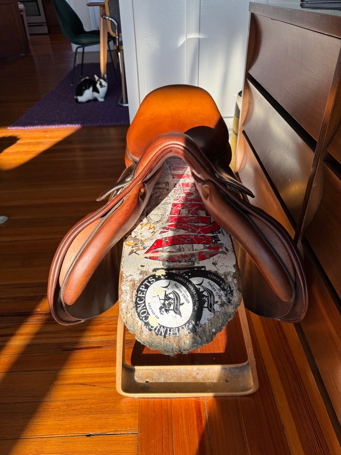 17.5” 2012 Butet Saumur Jump Saddle