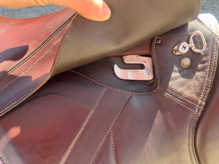 BATES Bates Caprilli + Saddle in Luxe Leather (4)
