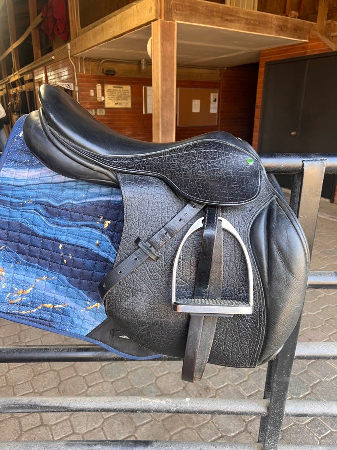 County Conquest Saddle