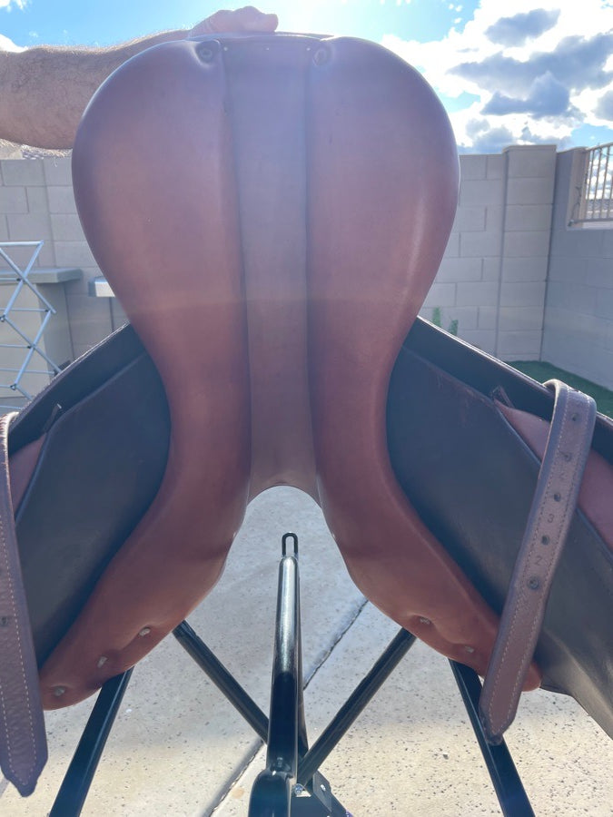 JA “Helene” Saddle