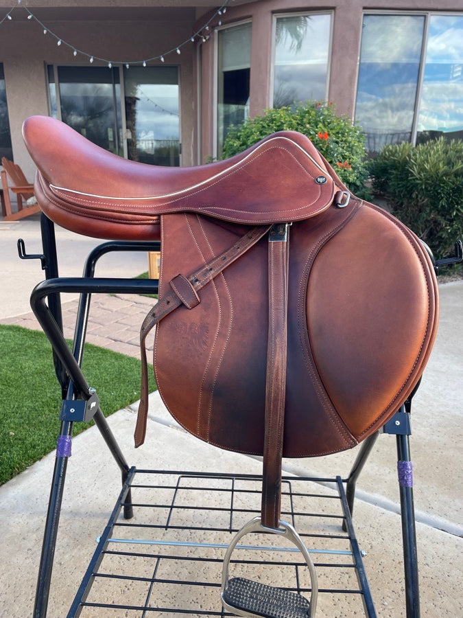 JA “Helene” Saddle