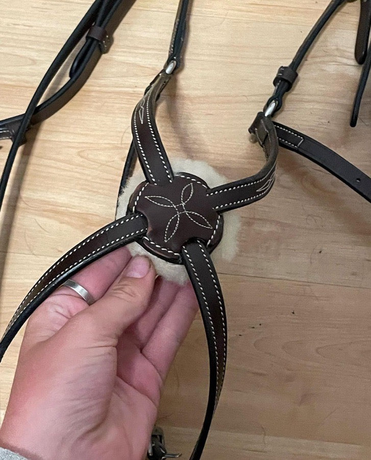 SALE!! KL Select Black Oak Cedar Figure 8 Bridle - Cob