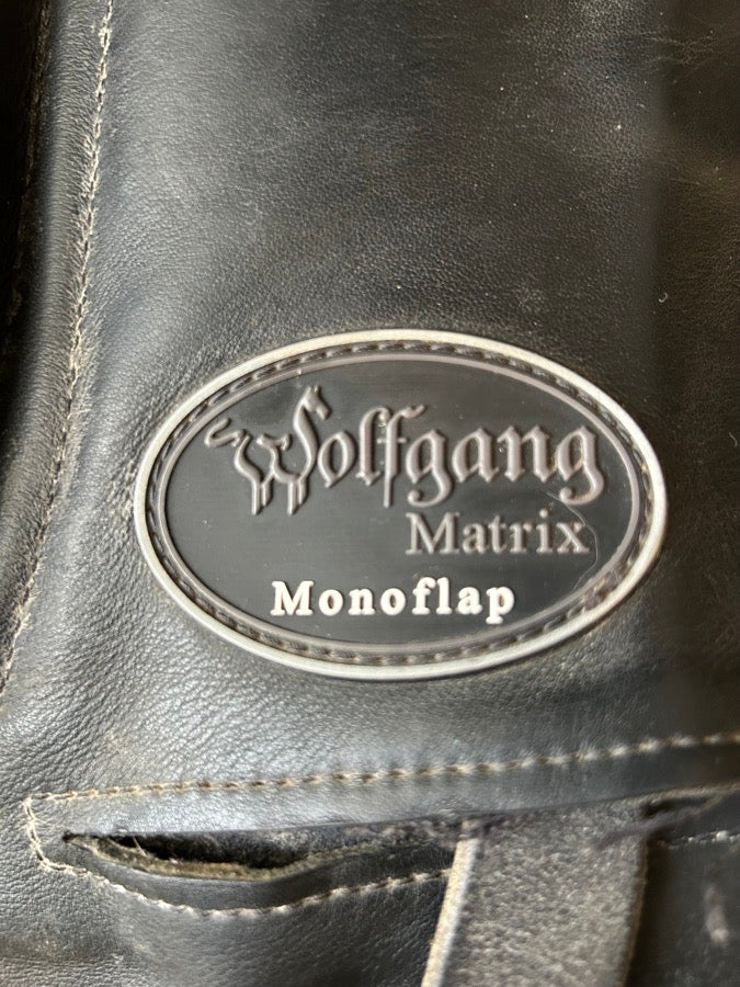 18” Custom Saddlery Wolfgang Matrix Dressage Saddle