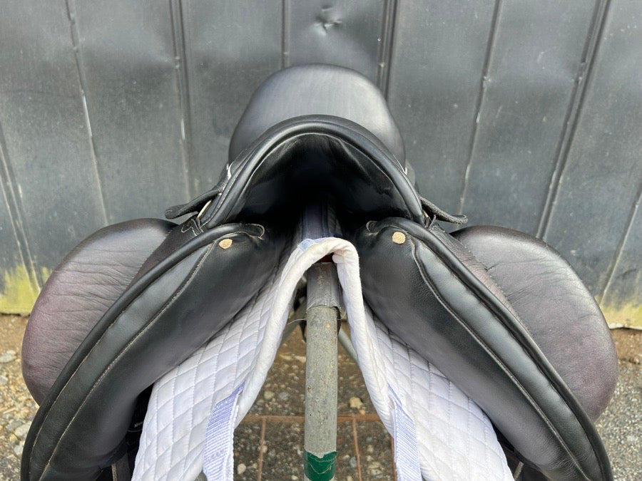 18” Custom Saddlery Wolfgang Matrix Dressage Saddle