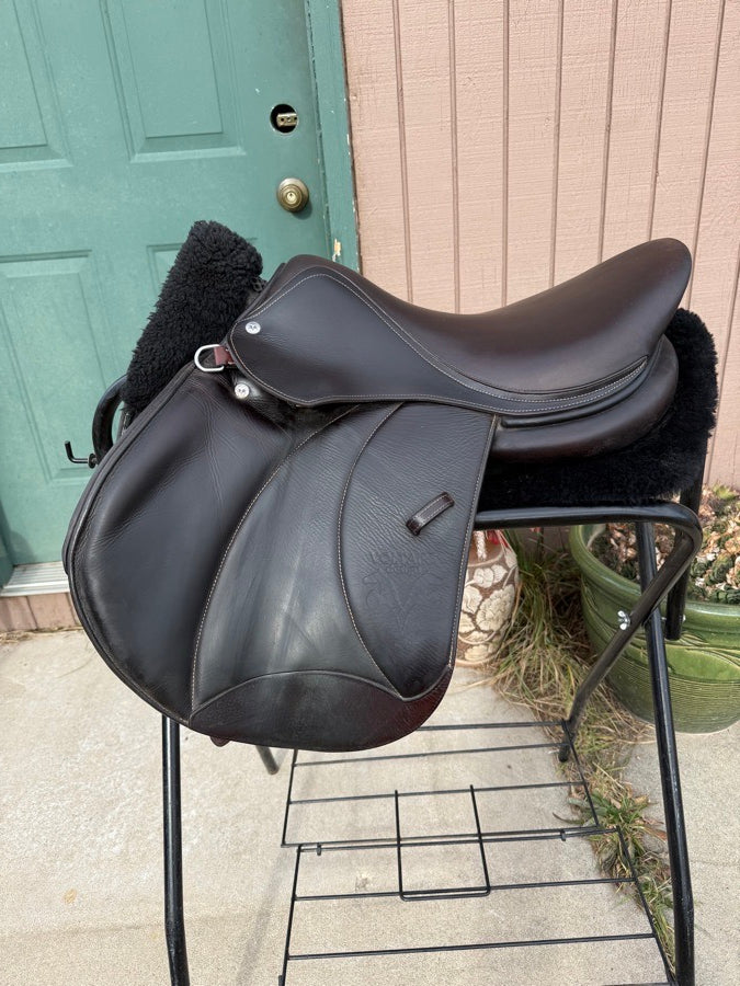 VOLTAIRE 2021 Voltaire Stuttgart 17”