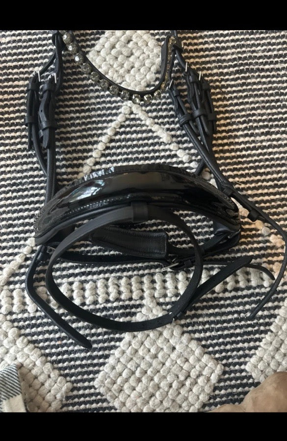 Patent dressage bridle w/ removable flash black (full)