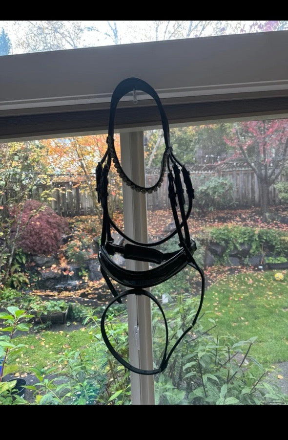 Patent dressage bridle w/ removable flash black (full)