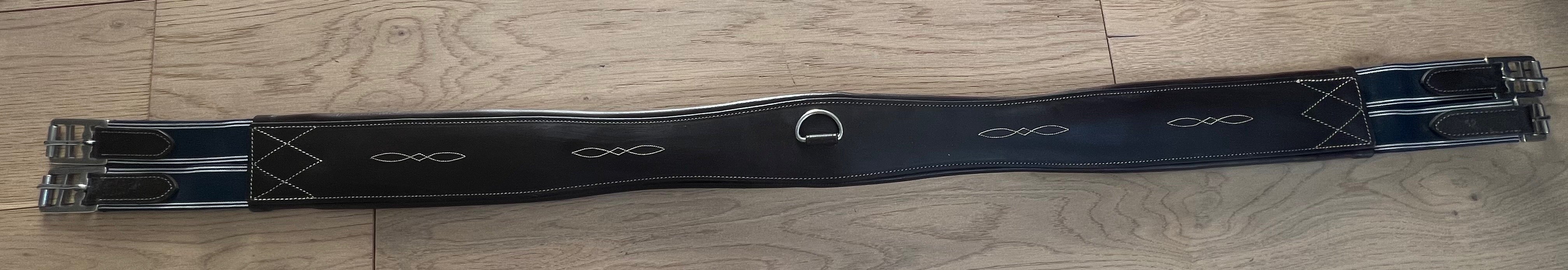 Size 52 Dover fancy stitched girth Havanna