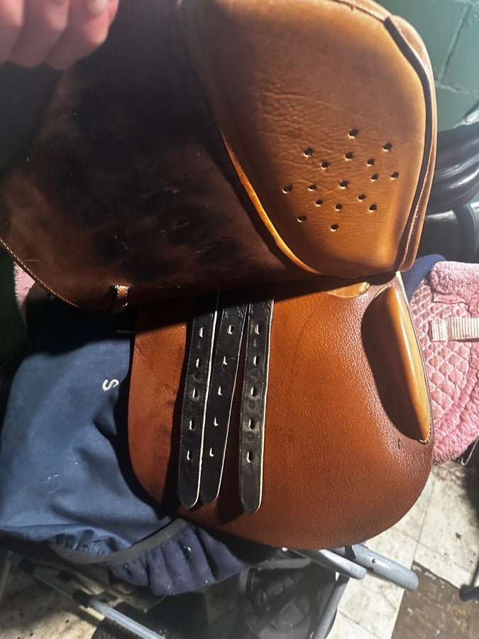 16” wide tree beval saddle