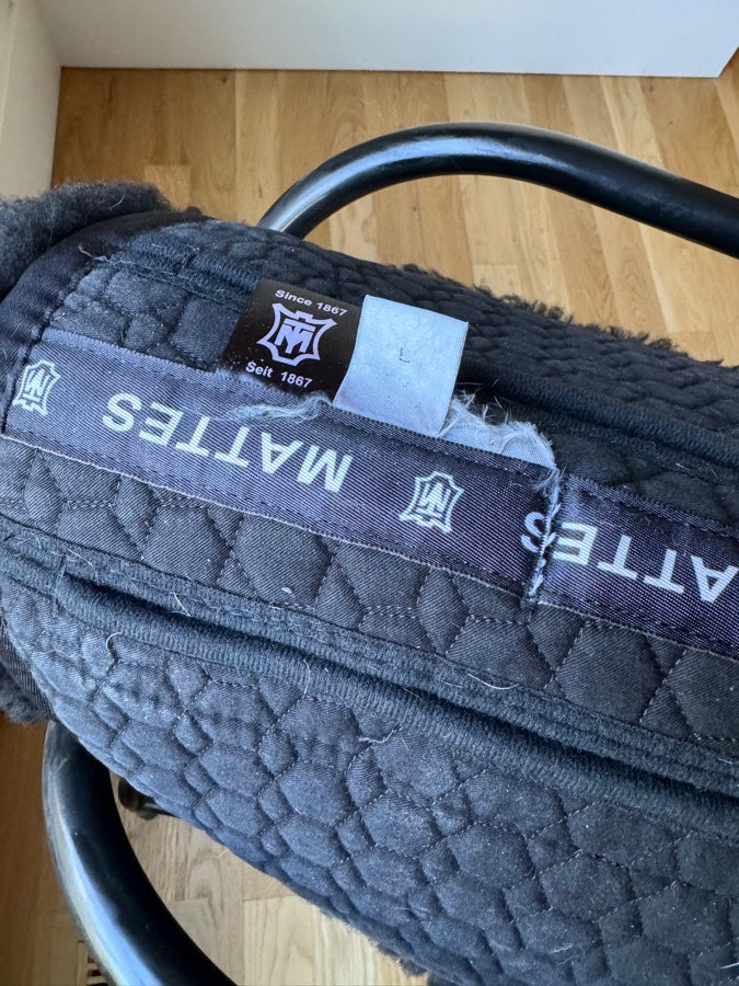 Mattes Correction Sheepskin Half Pad