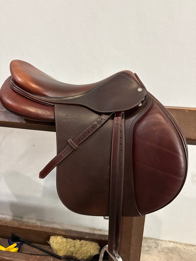 DEVOUCOUX Saddle (2)