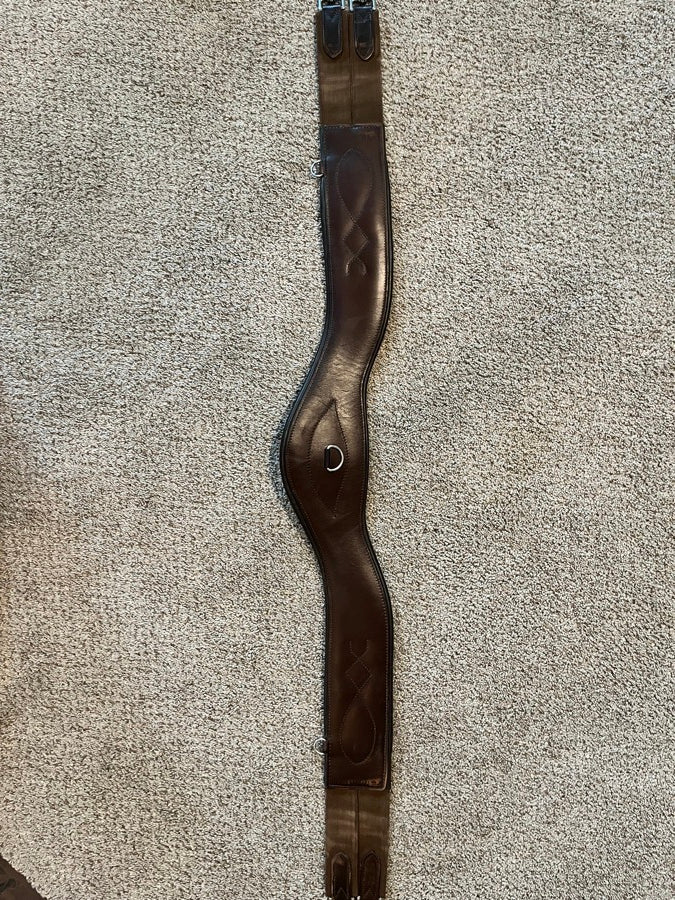 RED BARN 58” Red Barn Long Girth for Hunters