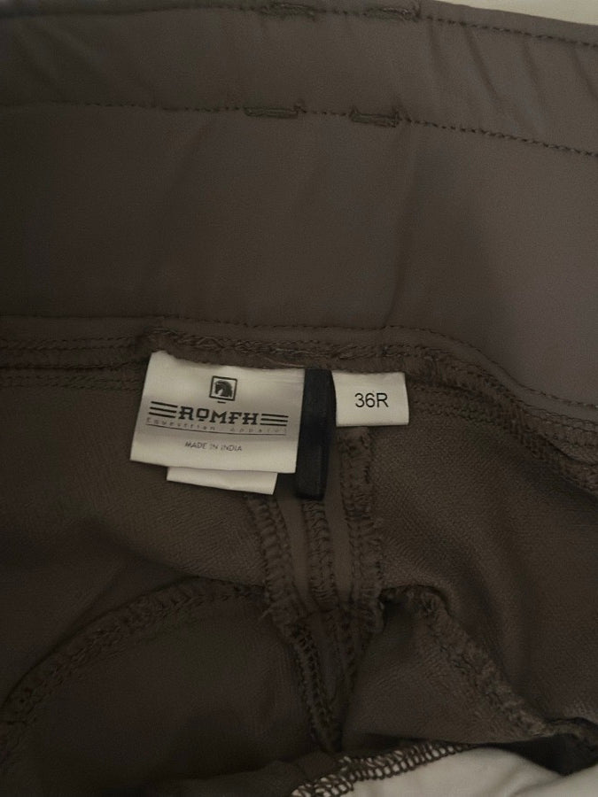 ROMFH: Evelyn 3-Button Full Grip Breech
