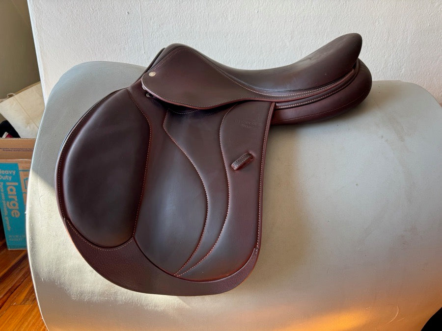 DEVOUCOUX 17.5” 2022 Devoucoux Biarritz O Saddle - 4A - Full Buffalo (2)