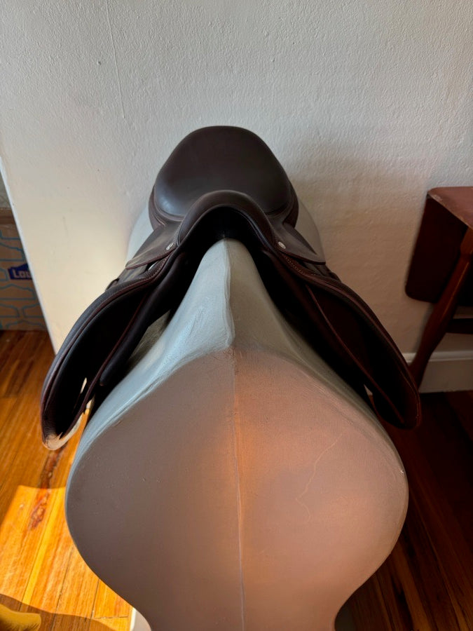 DEVOUCOUX 17.5” 2022 Devoucoux Biarritz O Saddle - 4A - Full Buffalo (3)