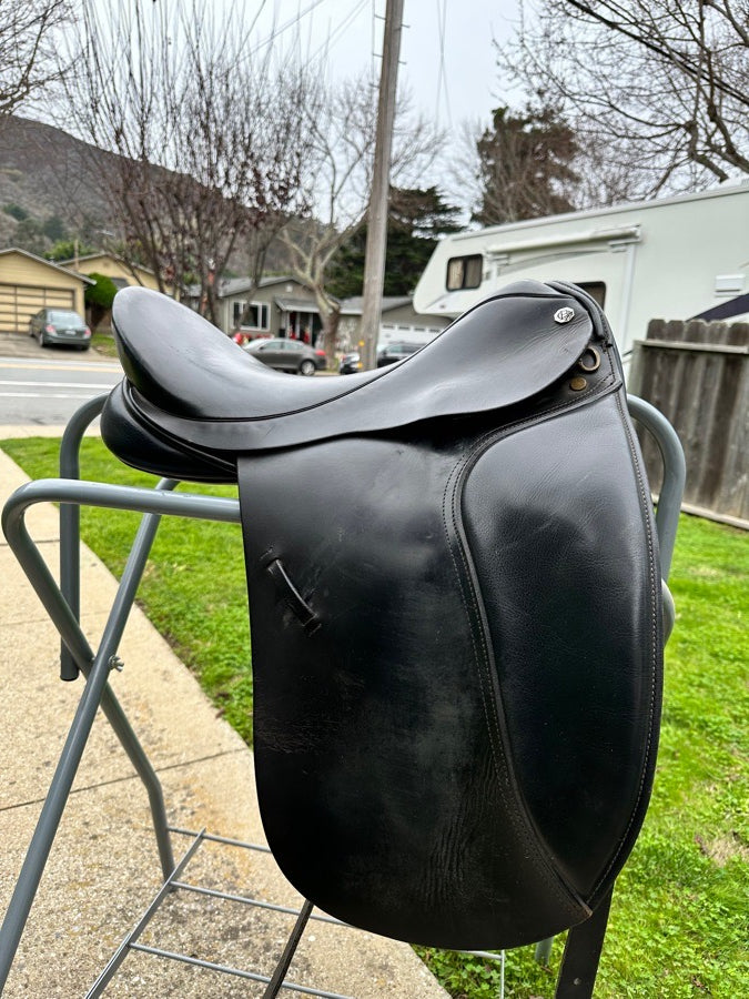 Cliff Barnsby Dressage Saddle