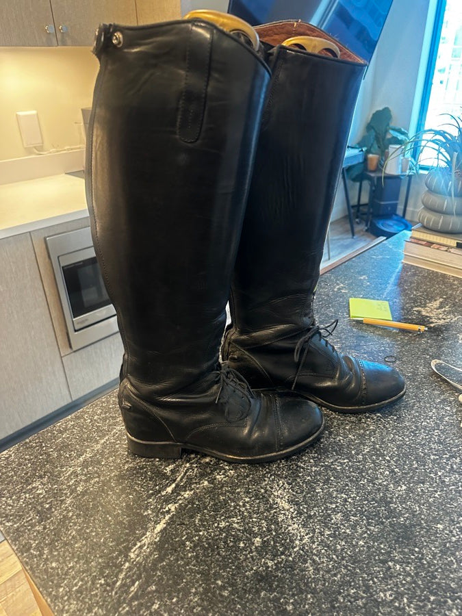 ARIAT Hunter/English Tall Leather Women’s Riding Boots