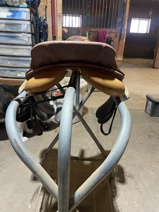 16.5” Harry Dabbs Saddle