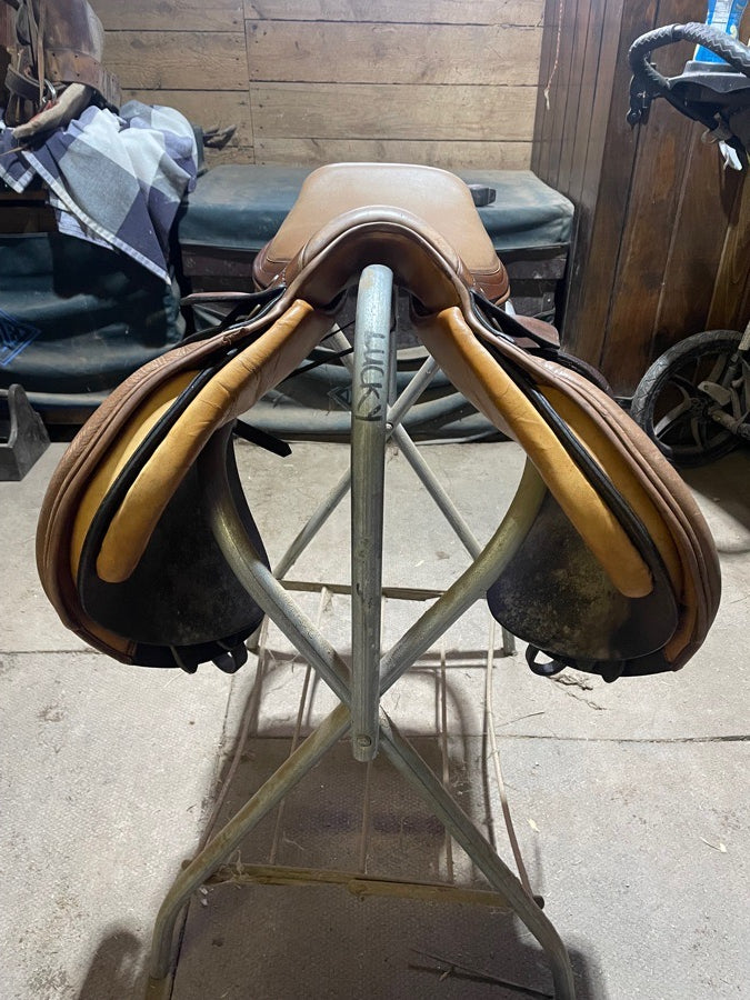 16.5” Harry Dabbs Saddle