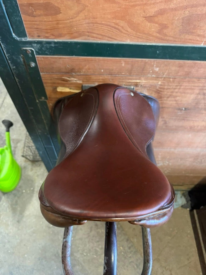 DEVOUCOUX Devoucoux Saddle 17” (7)