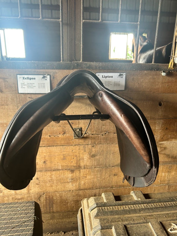 Used Circuit Saddle