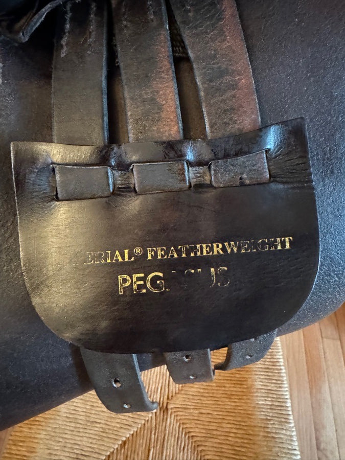 PEGASUS Imperial Pegasus Featherweight Event Saddle 17". (8)